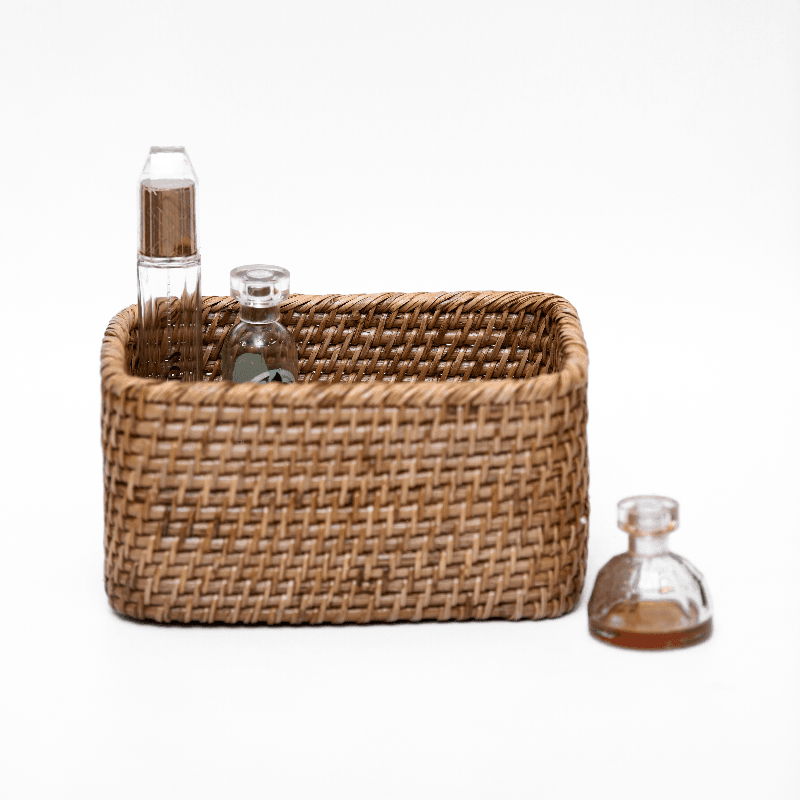 Basket w/ intricate Edges - Staple East