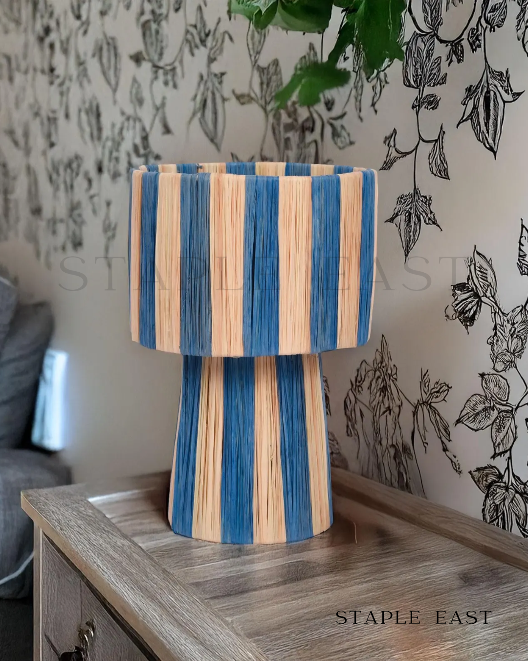 Shawty Raffia Table Lamp